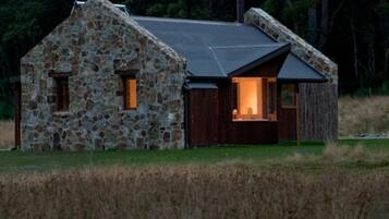 Mặt tiền nơi lưu trú