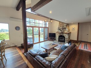 Lodge | Living area | 52-cm Smart TV with satellite channels, TV, fireplace - Adventure Bay Retreat (Adventure Bay)