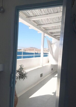 Apartment, 1 Bedroom, Sea View (5 June 2004) | Balcony - Panta Rei Traditional Hotel - Apartments (Paros)