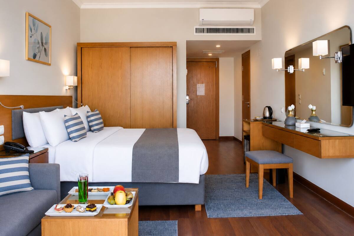 Premium bedding, minibar, in-room safe, blackout curtains