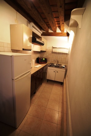 Apartment, 1 Schlafzimmer | Eigene Küche | Großer Kühlschrank, Mikrowelle, Herdplatte