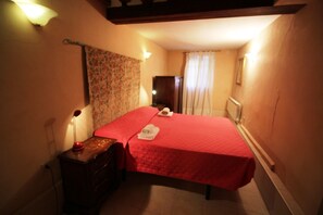 1 bedroom, free WiFi, bed sheets - Venezianamente -Dimora Furlani ground fl (Venice)