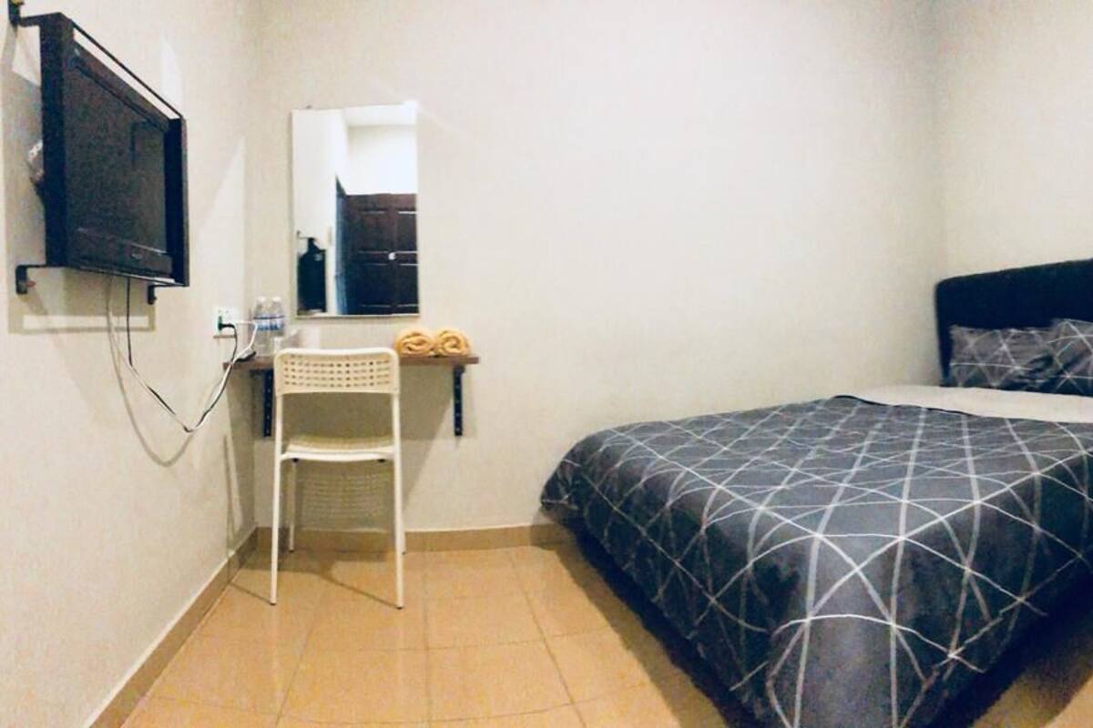 Double Room | Desk, WiFi (free)
