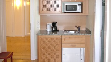 Apartment, mit Bad | Gemeinschaftsküche | Kühlschrank, Mikrowelle, Herdplatte, Geschirrspüler