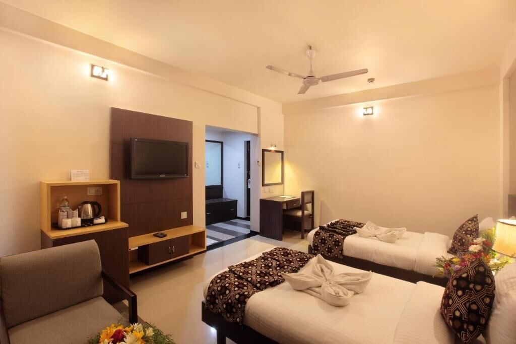 desk, soundproofing, rollaway beds, free wifi