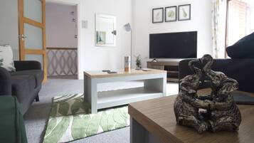 Rumah (incl. cleaning fee) | Area keluarga | TV layar datar