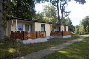 المنطقة المحيطة بالمنشأة