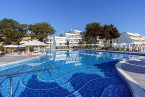 Seasonal outdoor pool - AluaSun Helios Beach – All Inclusive (Obzor)
