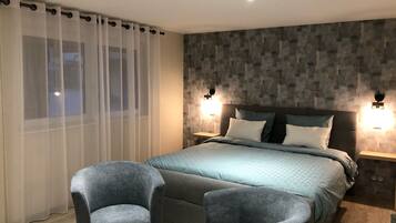 1 slaapkamer, een strijkplank/strijkijzer, gratis wifi, beddengoed