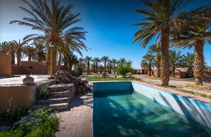 Outdoor pool - Ferme d'Hôte Amerdoul (Fam El Hisn)