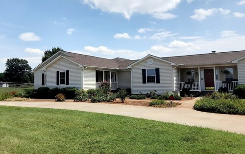 10 Minutes from I-26, perfect stop with lg yard and pool (in season)