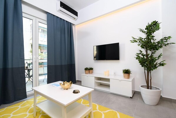 Apartamento, 1 quarto | TV
