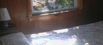 2 bedroom cottages ocean views from property