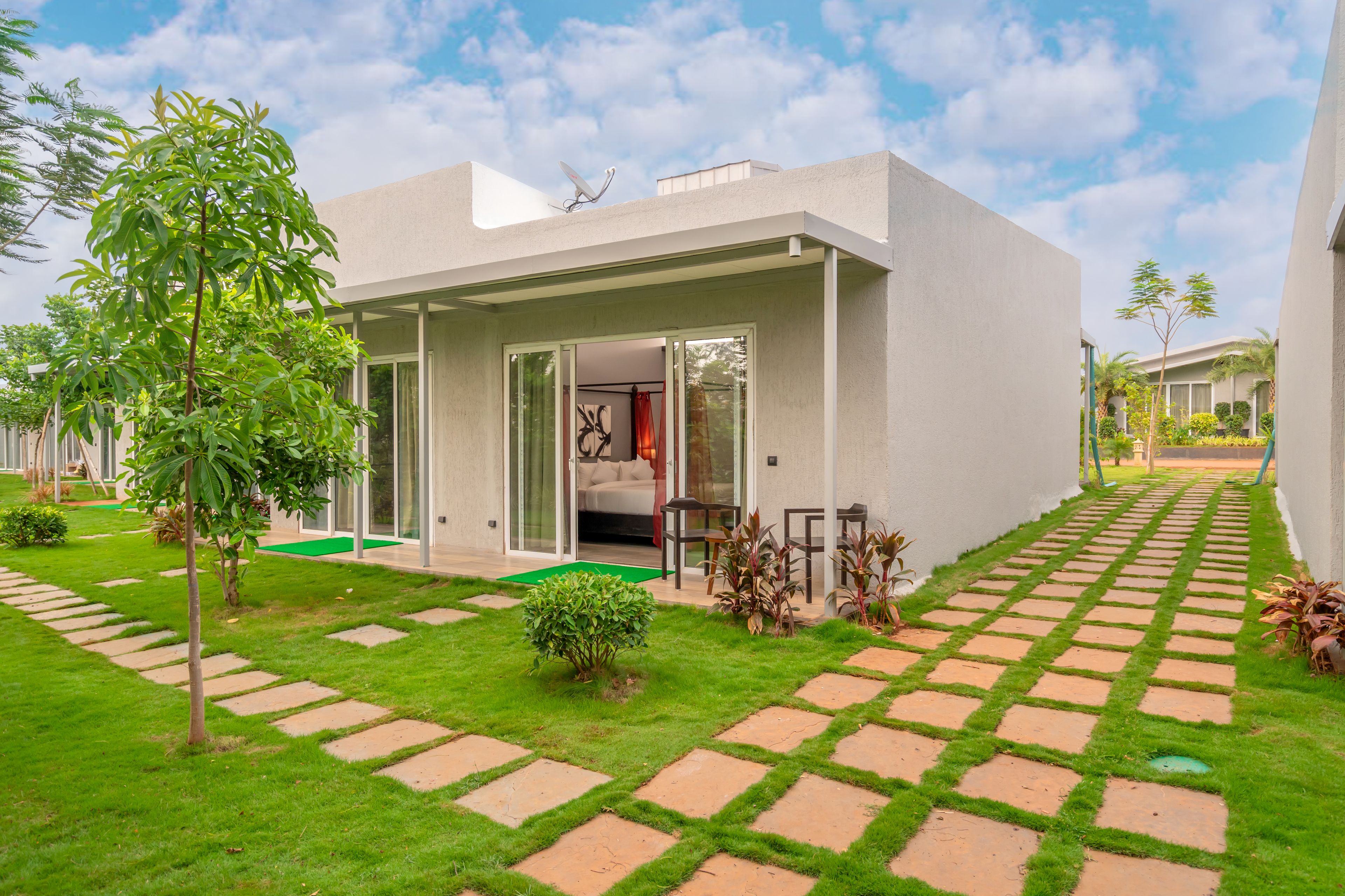 deluxe double room, 1 double bed, non smoking, garden view | terrace/patio