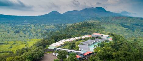 Façana frontal de l'allotjament