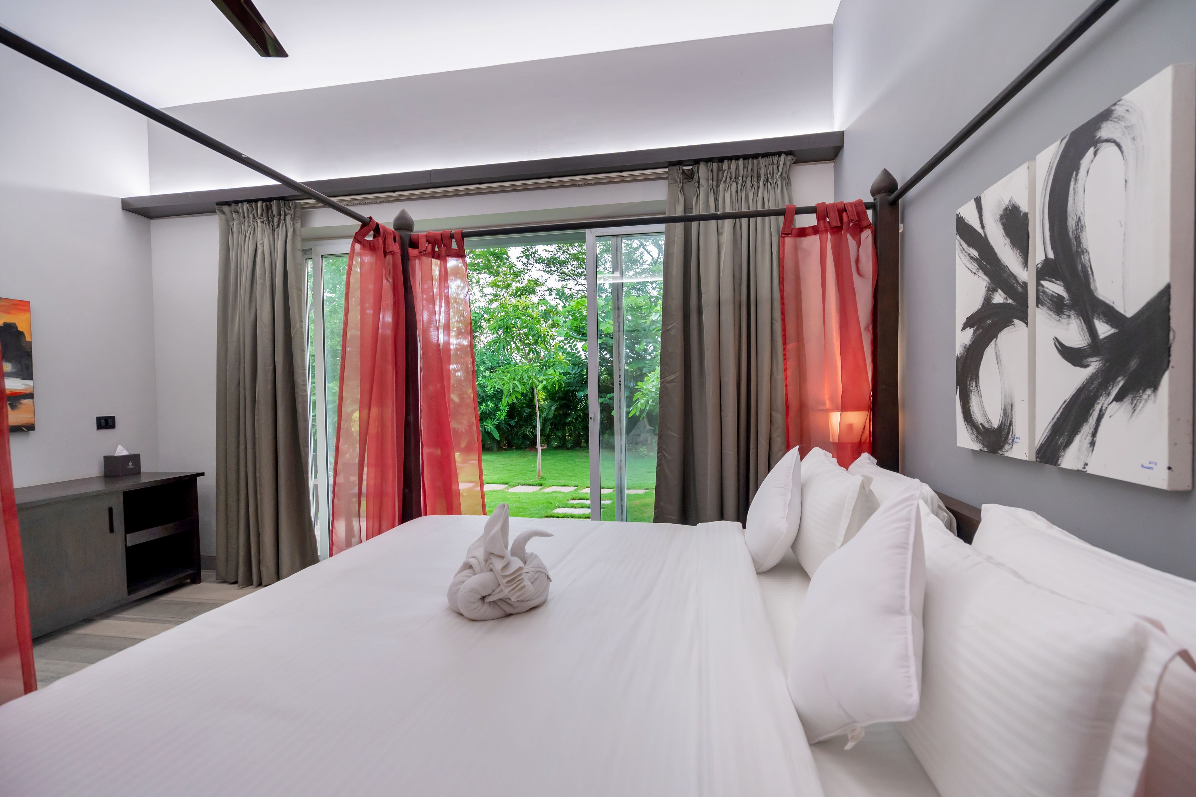 premium double room, 1 bedroom, non smoking, garden view | desk, rollaway beds, bed sheets