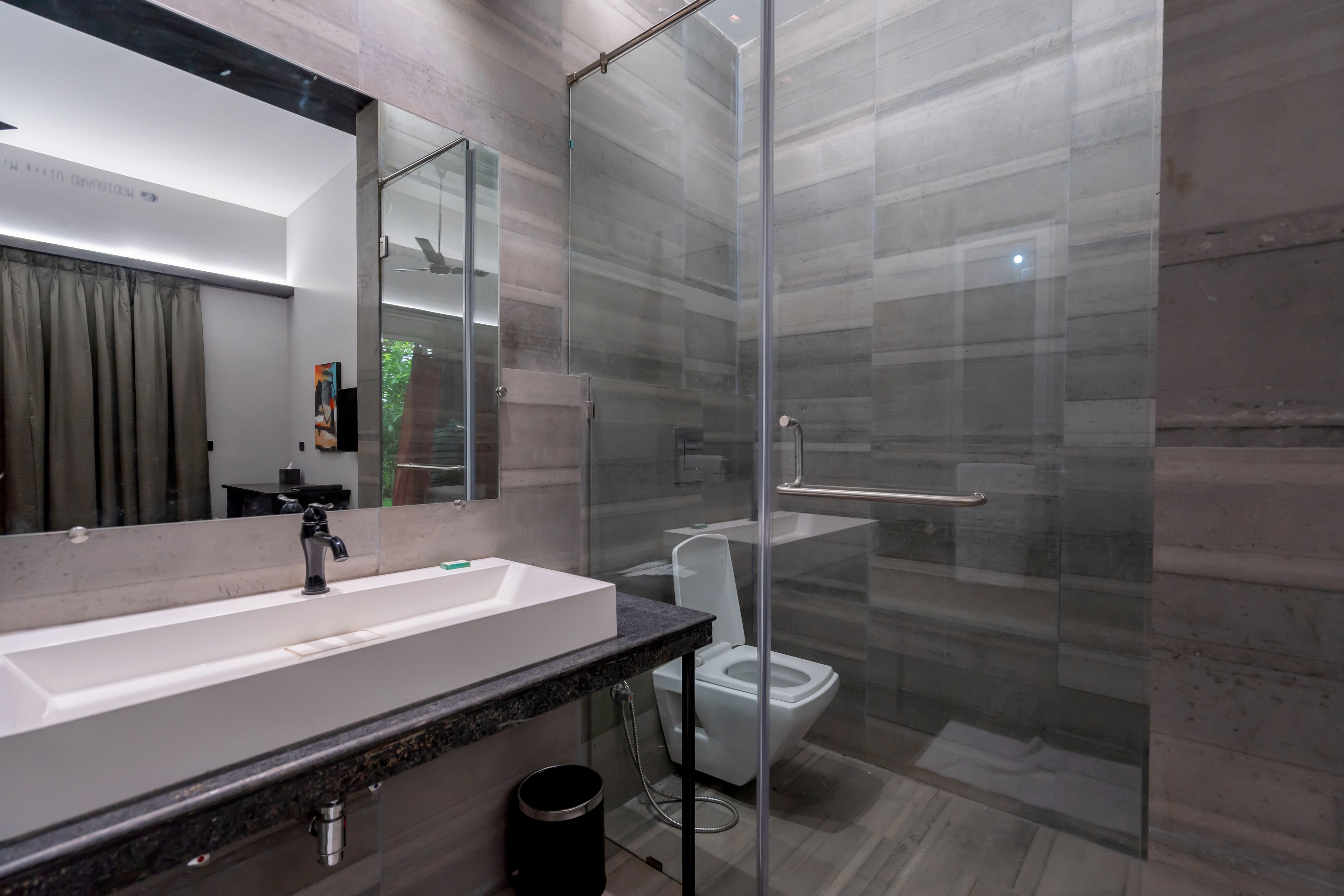 premium double room, 1 bedroom, non smoking, garden view | bathroom | shower, free toiletries, hair dryer, slippers