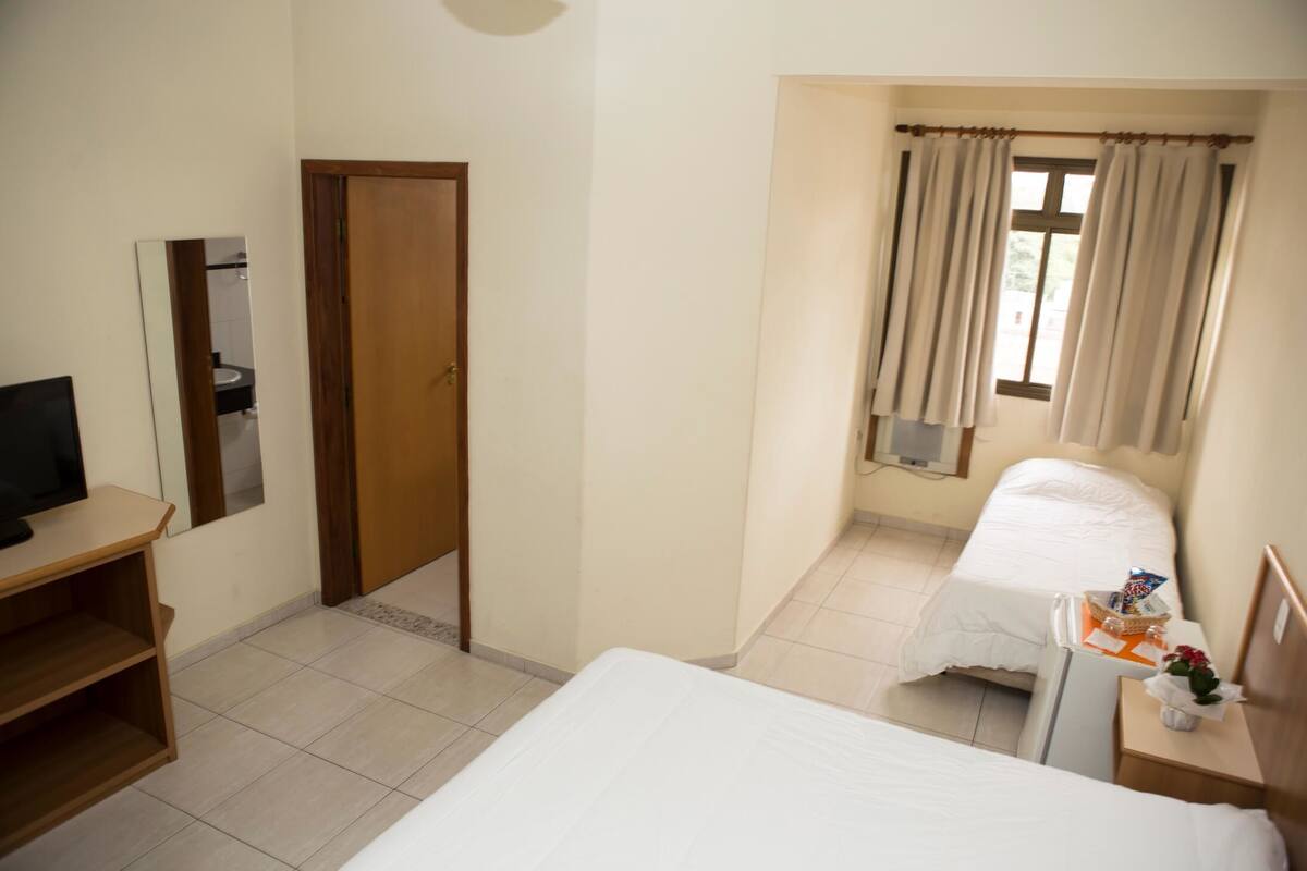 Deluxe Tek Kişilik Oda | Minibar, ücretsiz kablosuz İnternet