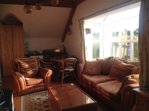 Flat-screen TV - The Moorings B&B (Duncannon)