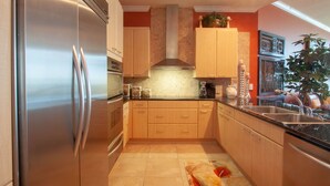 Condo, Multiple Beds, Balcony, Ocean View | Private kitchen - Calming Three Bedroom - Unit Crd0103 (Orange Beach)