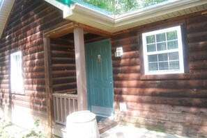 Exterior detail - See the Horses! @ LakePointe Resort - no cleaning fees! (Russell Springs)