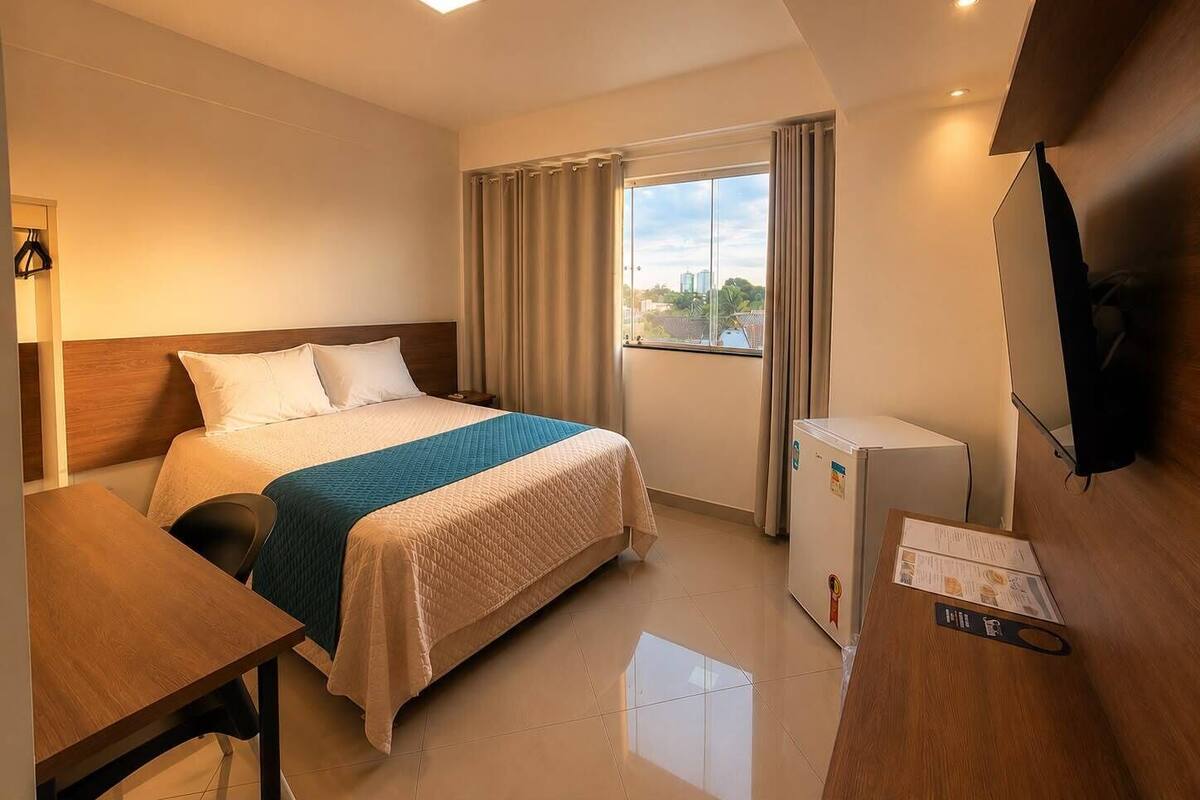 Premium Double Room | Desk, laptop workspace, WiFi (free), bed sheets