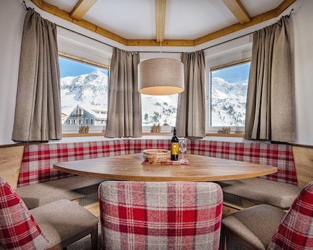 公寓 (T3) | 客房内用餐