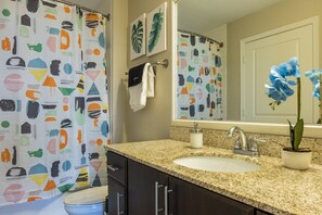 Bathroom - South Tampa Apartments (Tampa)