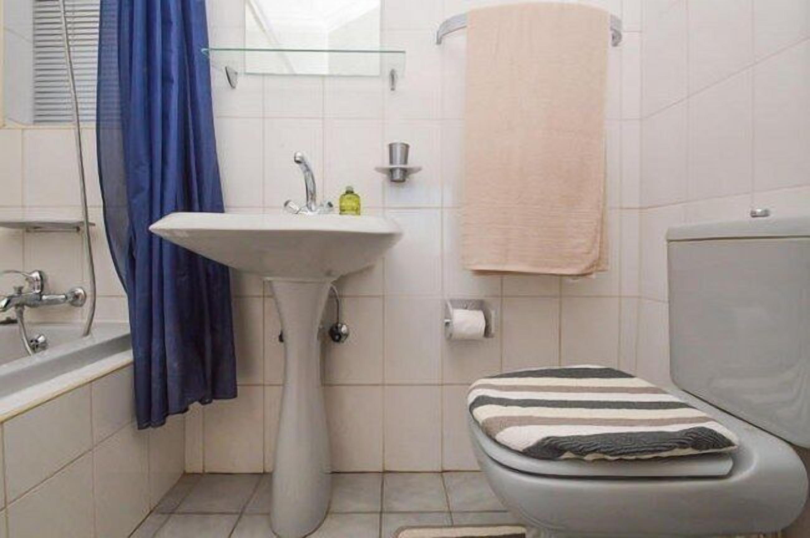 Deluxe Double Room | Bathroom