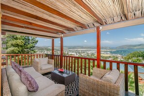 Comfort House, 4 Bedrooms | Terrace/patio