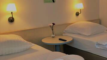 Phòng 3 | Truy cập Internet không dây miễn phí, bộ trải giường