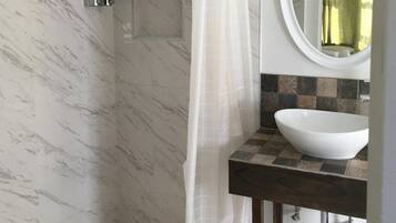 Shower, towels