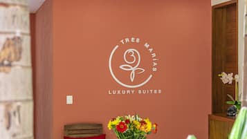 Sala de estar en el lobby