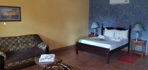 Deluxe Single Room | In-room safe, desk, laptop workspace, blackout curtains