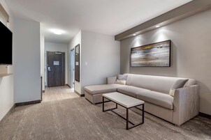 Caja de seguridad en la habitación y escritorio 