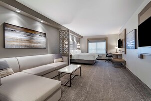 Caja de seguridad en la habitación y escritorio 