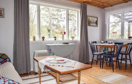 Cozy home in Bodafors with kitchen