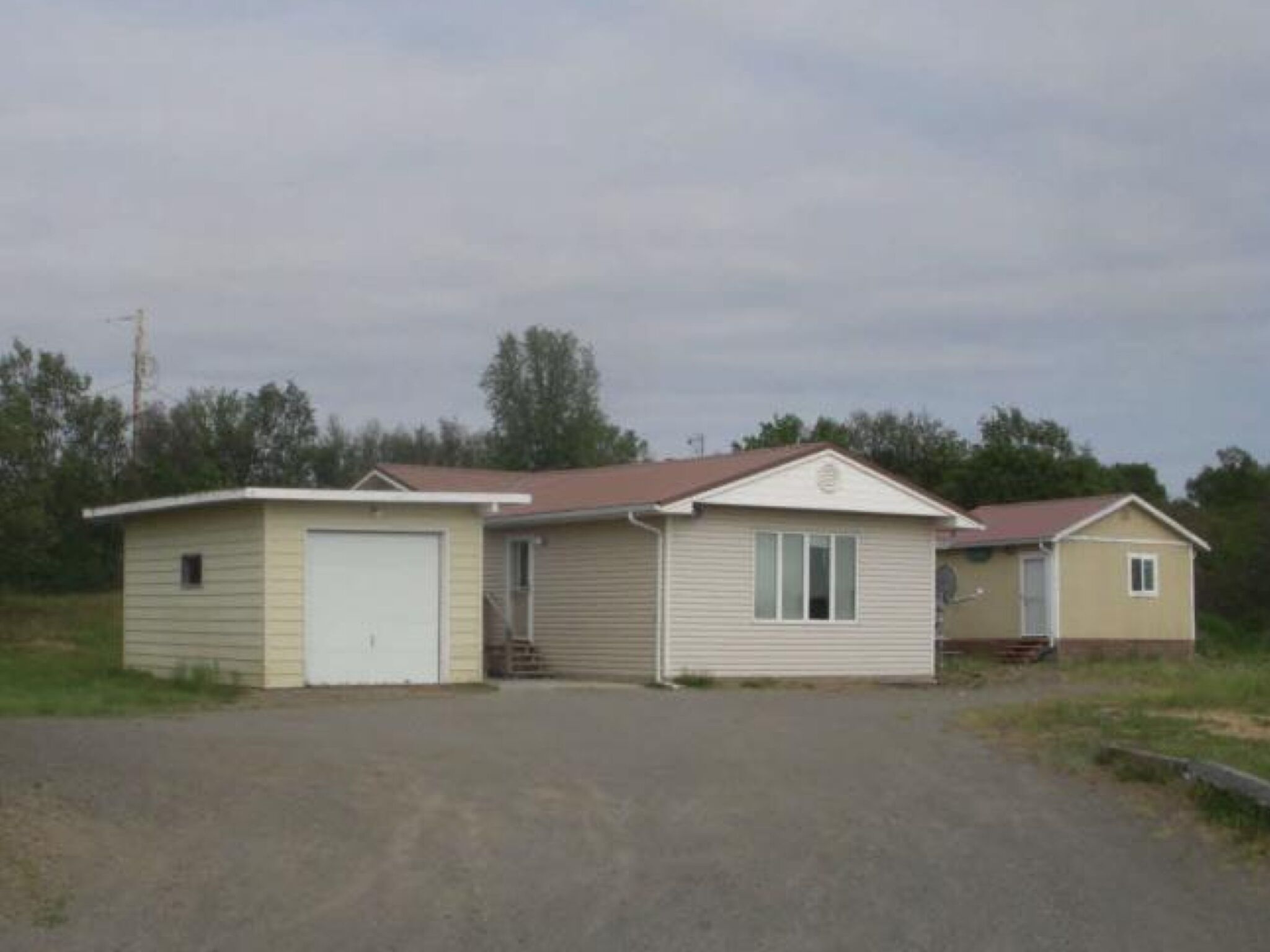 2 Best Fishing Lodges Near Naknek River, USA Trip101