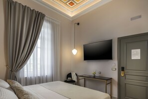Superior Double Room, City View (102)