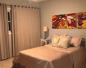 컴포트 아파트 | 미니바, 암막 커튼, 방음 설비, 다리미/다리미판