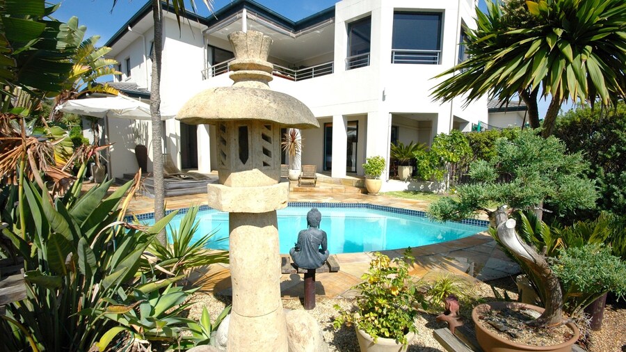 Oceana Villa Self Catering