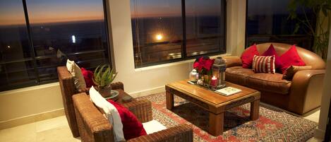 Familjevilla | Vardagsrum | Tv, Netflix och streamingtjänster