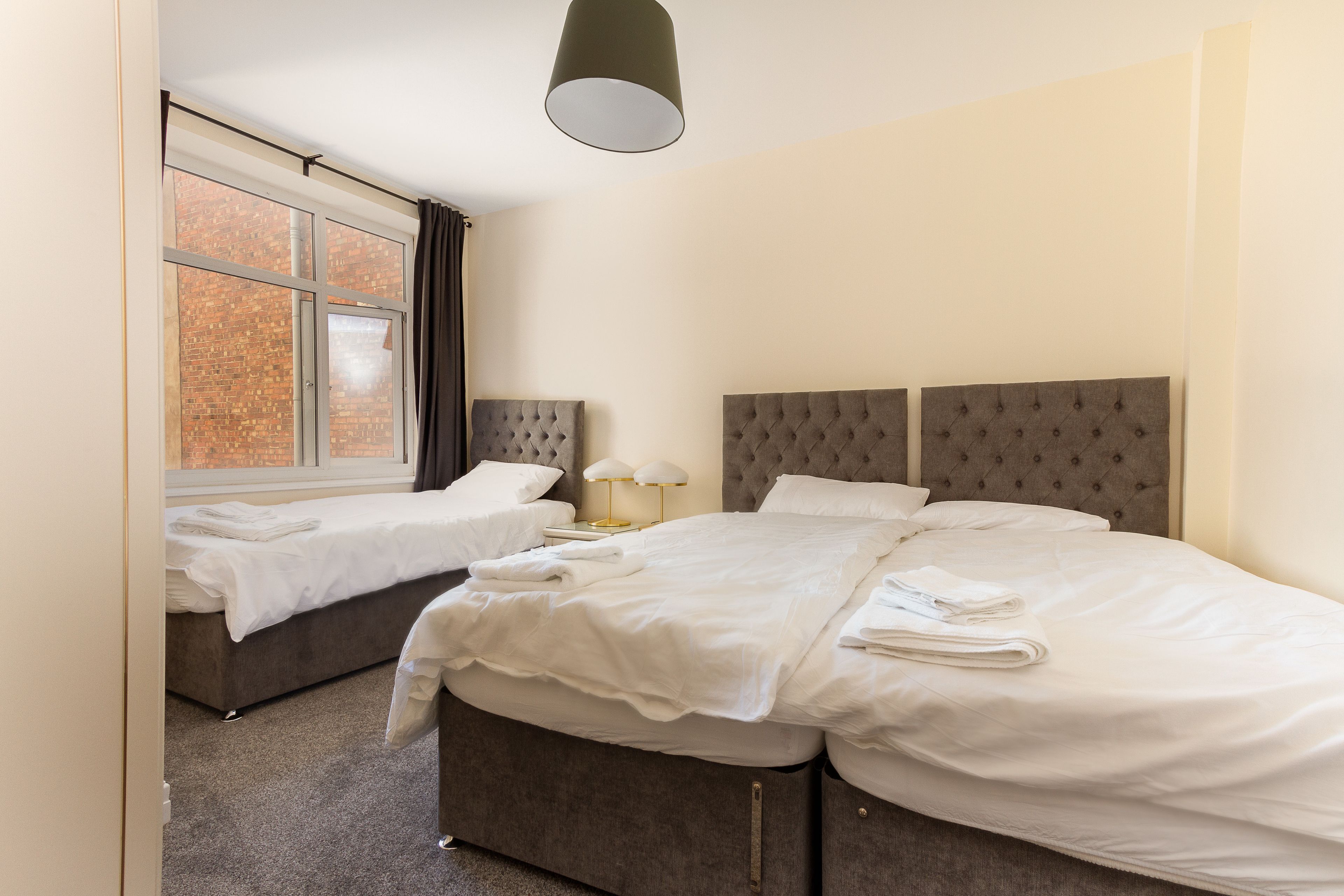 Granada Apartments Reviews, Deals & Photos 2024 AARP Travel Center