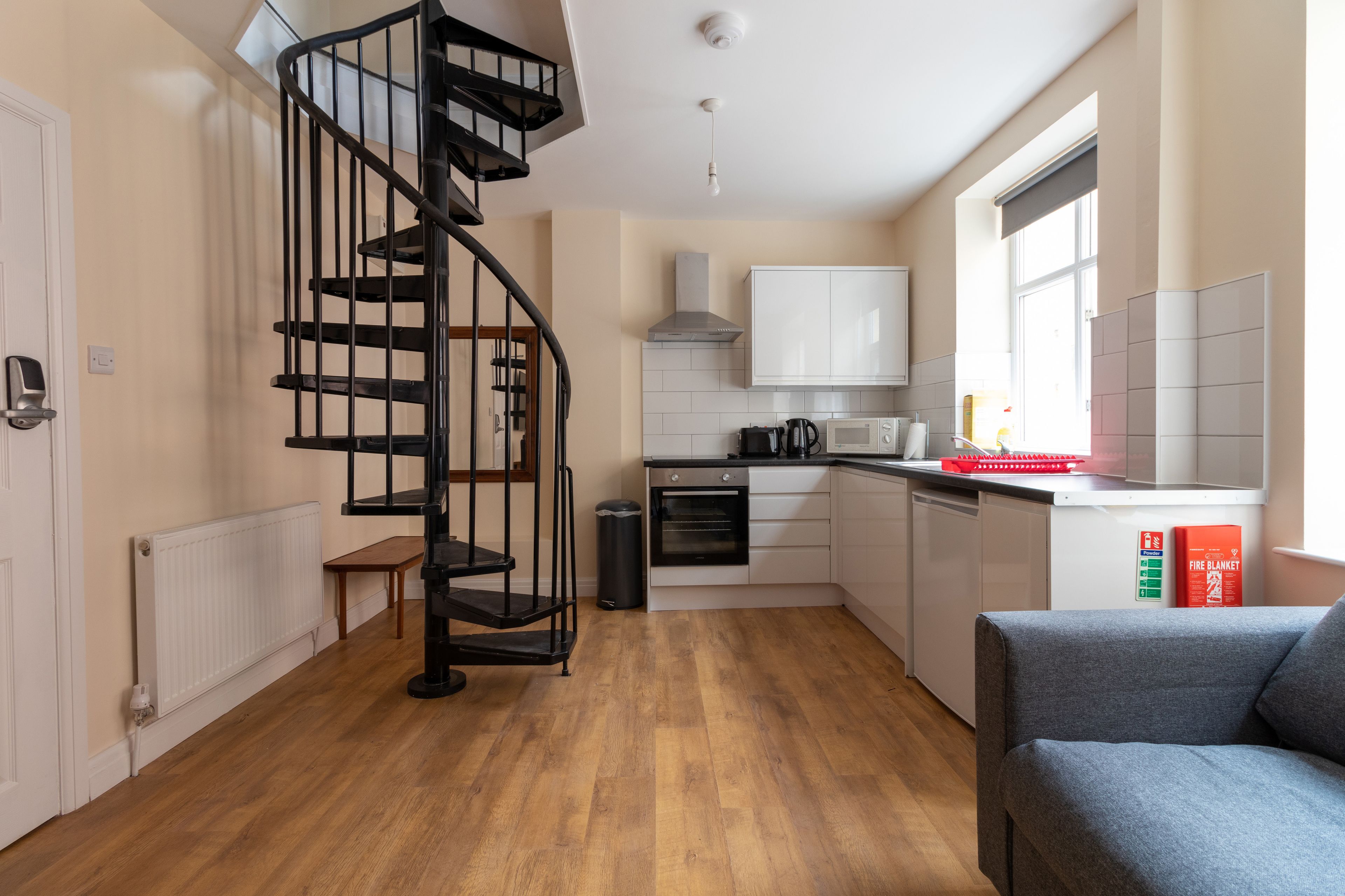 Granada Apartments Reviews, Deals & Photos 2024 AARP Travel Center