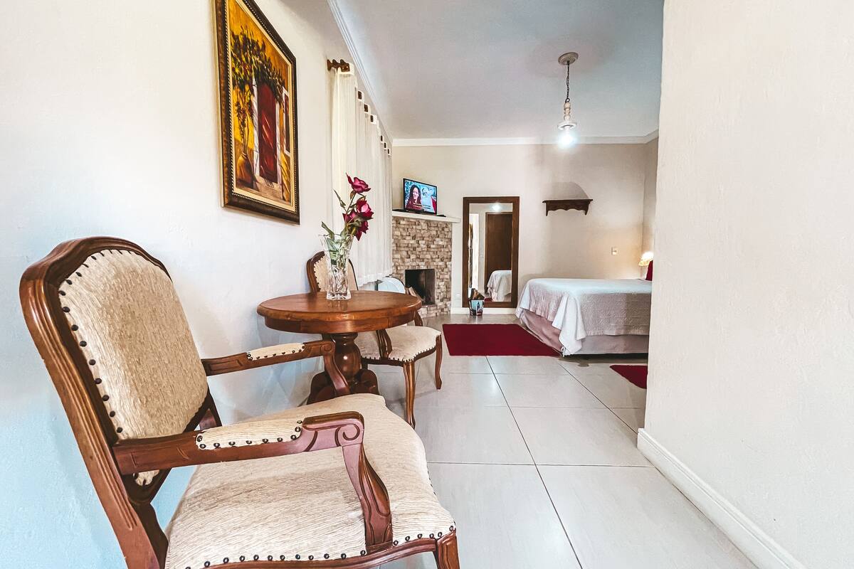 chale master terreo | 1 bedroom, hypo-allergenic bedding, pillow-top beds, minibar