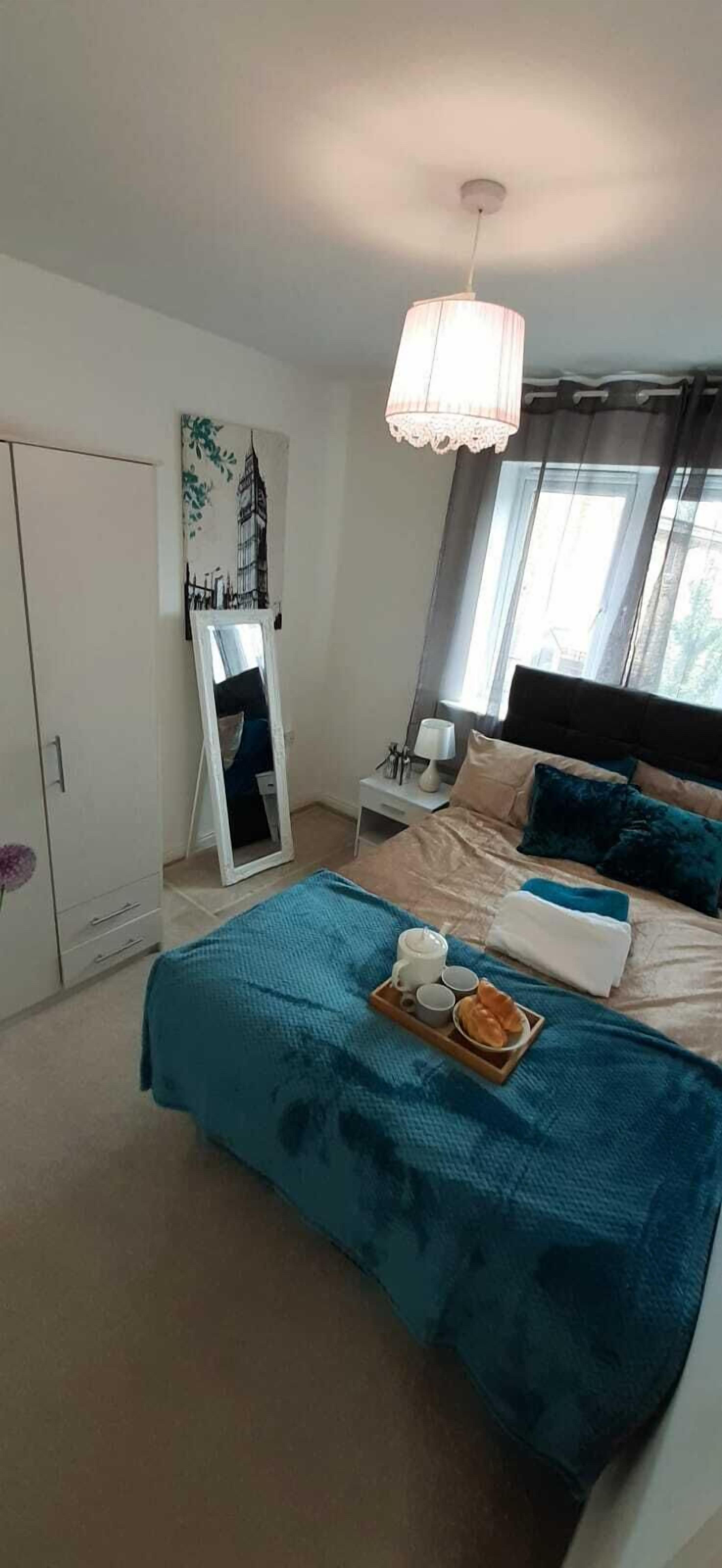 Room (Ocean Ride) | Individually decorated, individually furnished, soundproofing