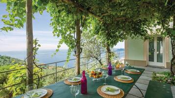 Ristorazione all'aperto