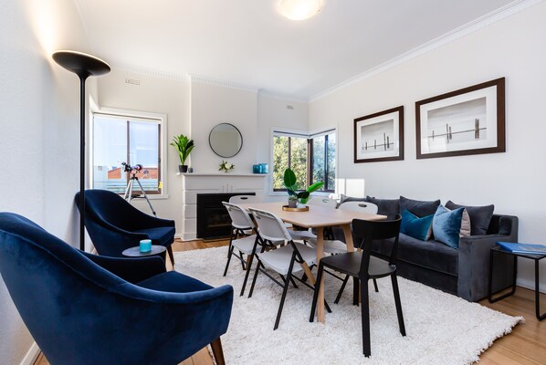 City Apartment | Living area | Smart TV - Lighthouse Cozy 2BDR with CITY VIEWS (Middle Park)