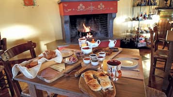 Petit déjeuner buffet compris tous les jours