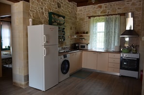 Villa, 2 Bedrooms, Private Pool | Private kitchen | Fridge, microwave, oven, stovetop